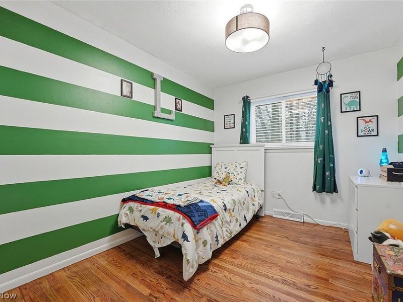 26845 Redwood Drive, Olmsted Falls, OH 44138 Photo 23