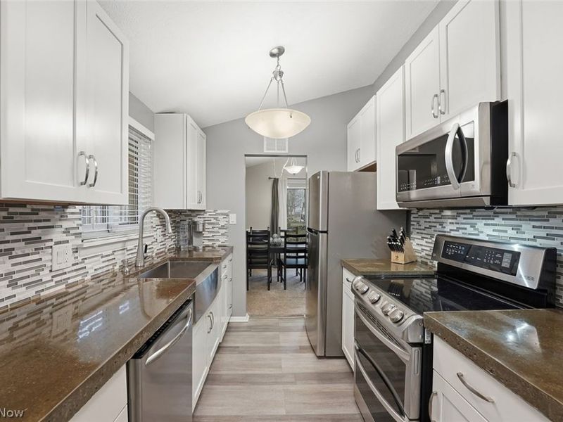 26845 Redwood Drive, Olmsted Falls, OH 44138 Photo 6