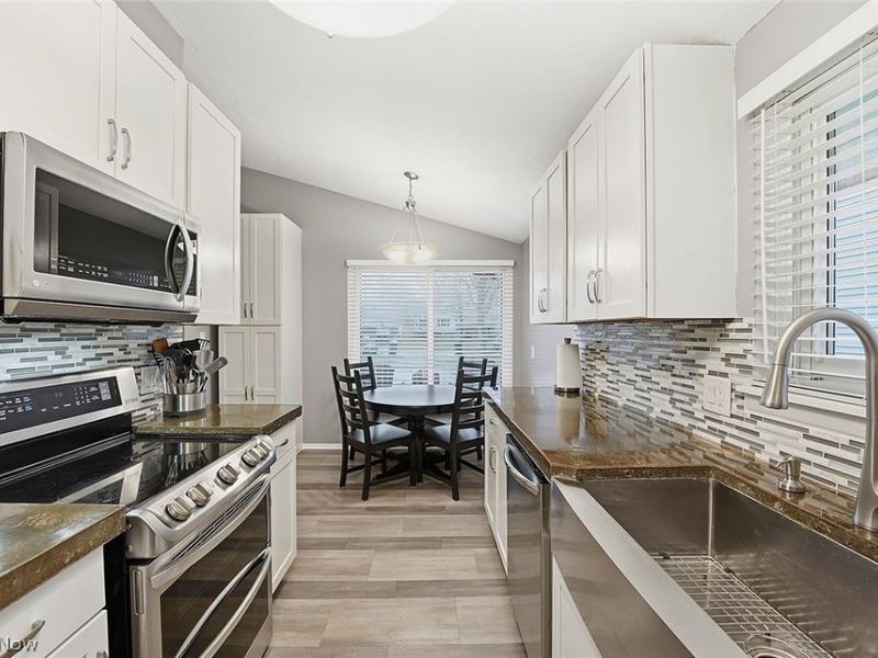 26845 Redwood Drive, Olmsted Falls, OH 44138 Photo 8