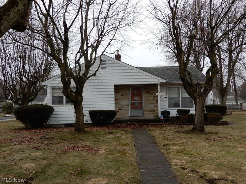 160 S Crowell Avenue, Geneva, OH 44041 Photo 2