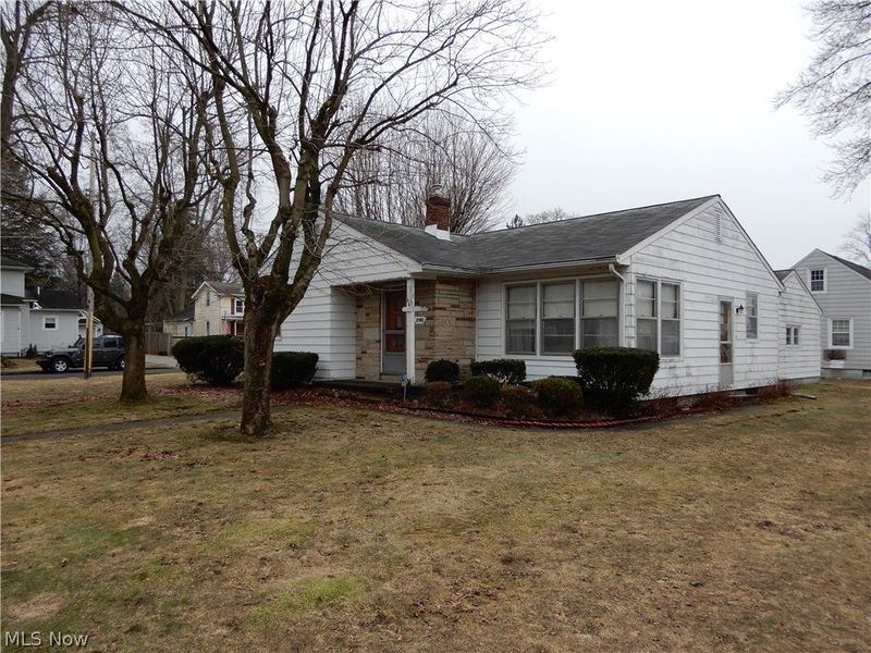 160 S Crowell Avenue, Geneva, OH 44041 Photo 4