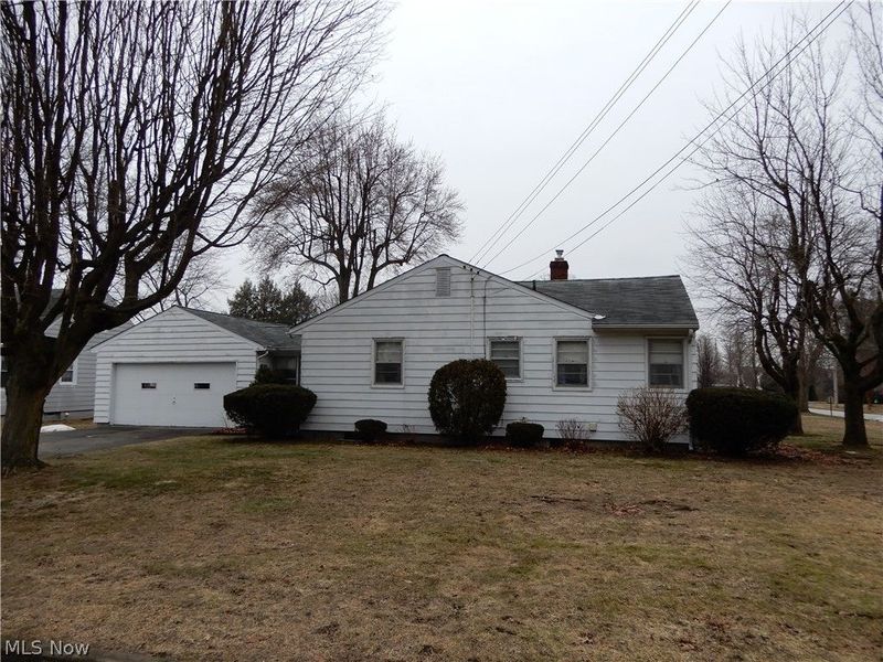 160 S Crowell Avenue, Geneva, OH 44041 Photo 5