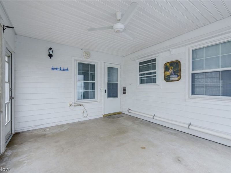 18904 Fairville Avenue, Cleveland, OH 44135 Photo 30