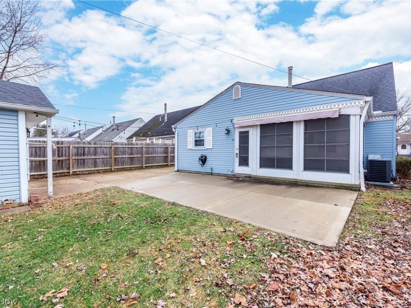 18904 Fairville Avenue, Cleveland, OH 44135 Photo 33