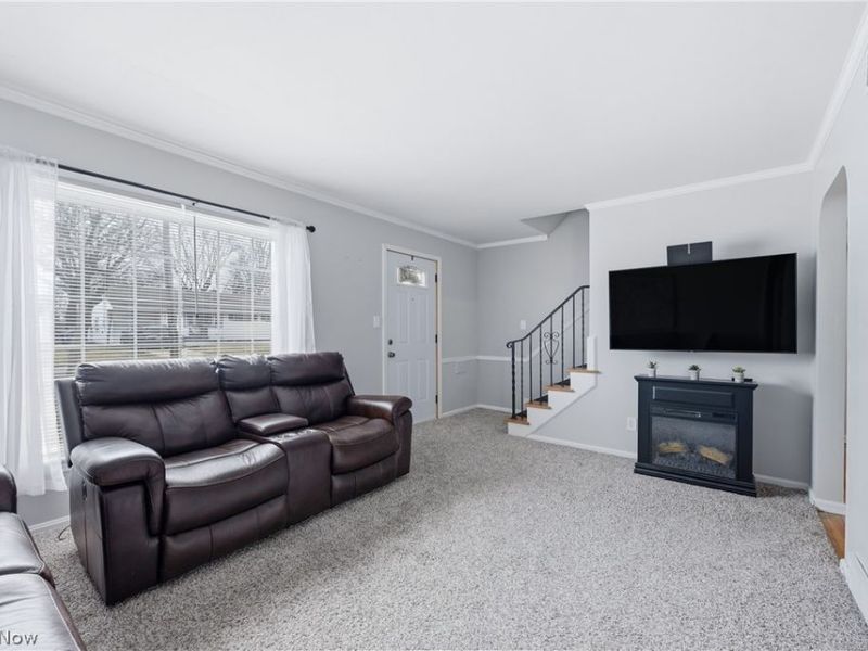 18904 Fairville Avenue, Cleveland, OH 44135 Photo 4