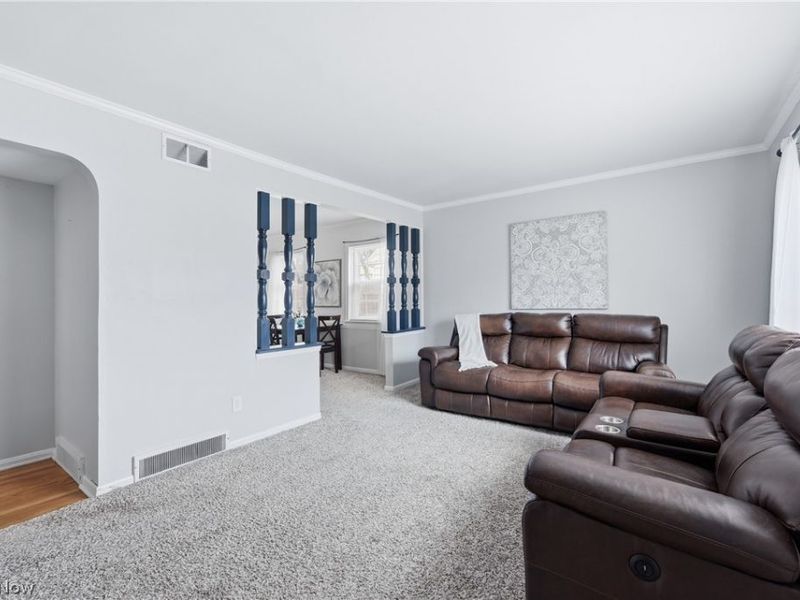 18904 Fairville Avenue, Cleveland, OH 44135 Photo 5