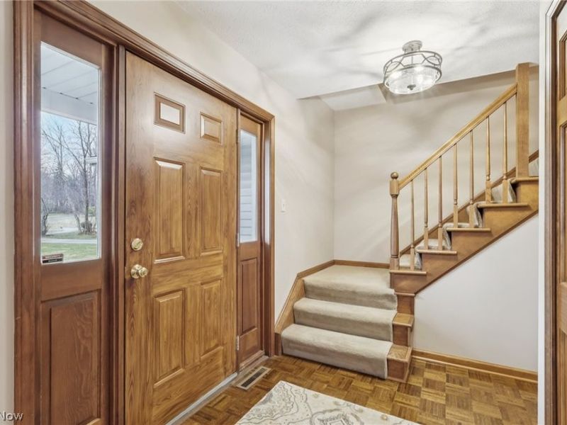 2970 Sweetwater Drive, Brecksville, OH 44141 Photo 2