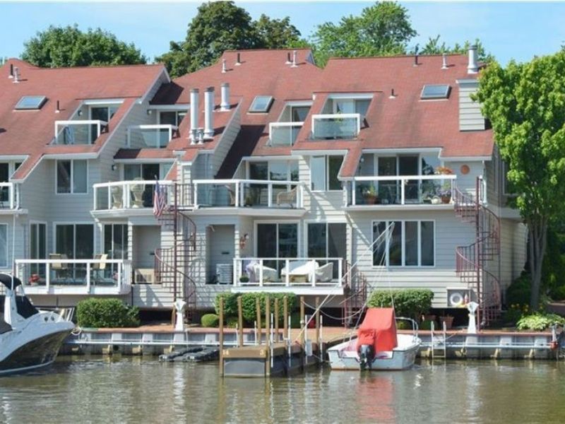 599 Main Street, Vermilion, OH 44089 Photo 1