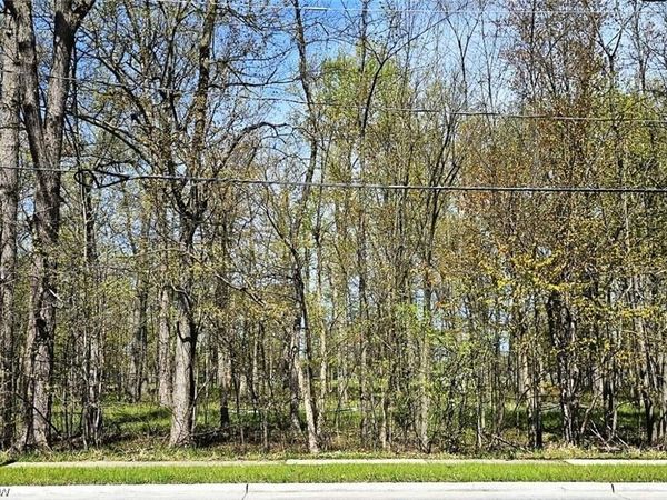 483 Cahoon Road , Bay Village, OH 44140