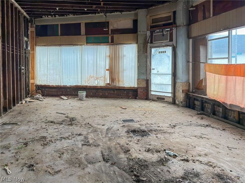 8301 Lake Avenue , Cleveland, OH 44102 Photo 15