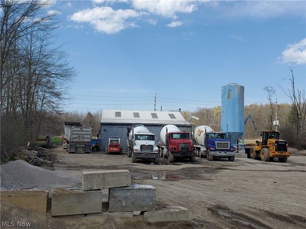 12989 Mayfield Road, Chardon, OH 44024