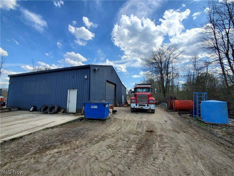 12989 Mayfield Road, Chardon, OH 44024 Photo 3