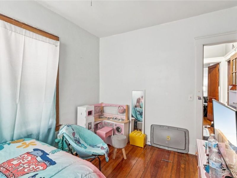 9407 Clifton Boulevard, Cleveland, OH 44102 Photo 10