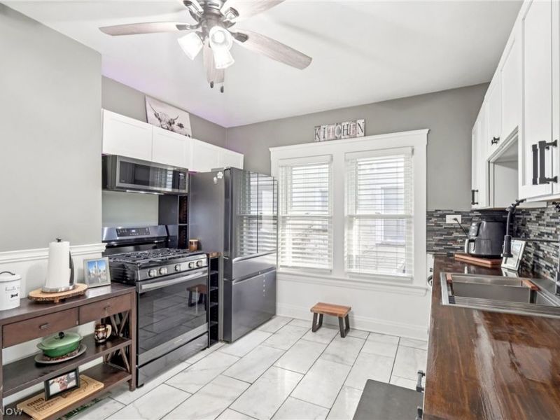 9407 Clifton Boulevard, Cleveland, OH 44102 Photo 14