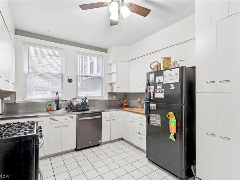 9407 Clifton Boulevard, Cleveland, OH 44102 Photo 7