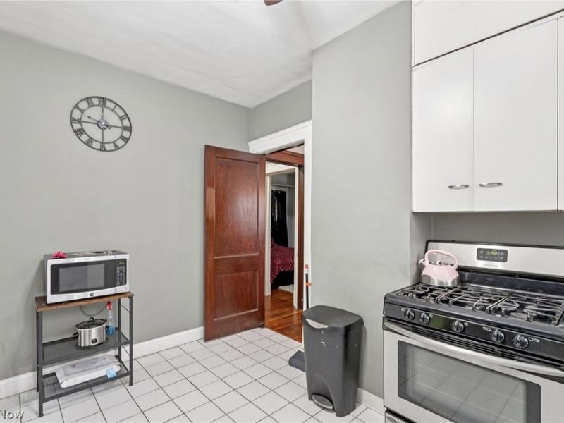 9407 Clifton Boulevard, Cleveland, OH 44102 Photo 8