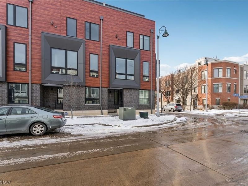 1440 E 15 Street, Cleveland, OH 44114 Photo 2