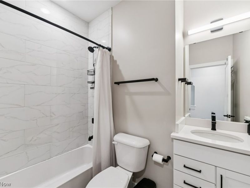 1440 E 15 Street, Cleveland, OH 44114 Photo 25