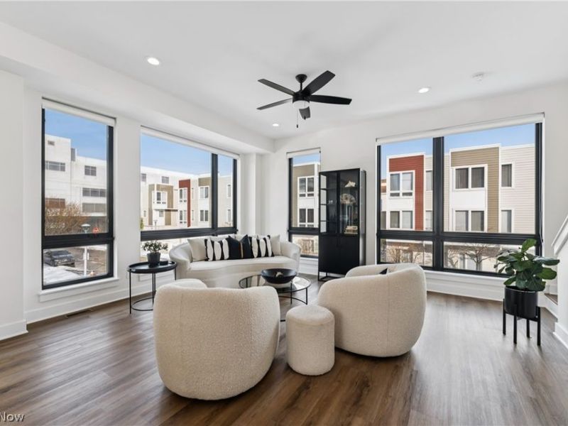 1440 E 15 Street, Cleveland, OH 44114 Photo 9