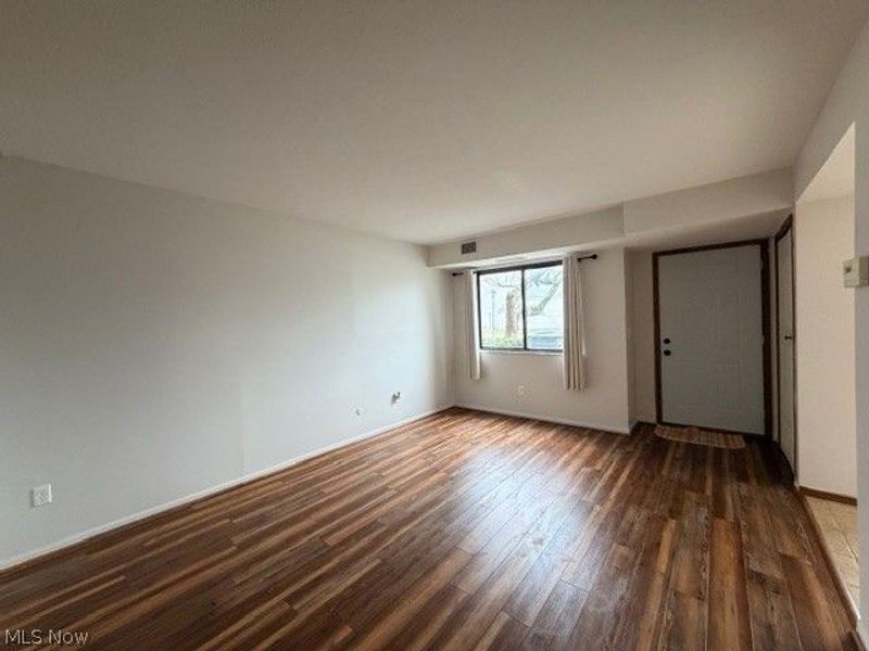 1480 Cedarwood Drive, Unit F, Westlake, OH 44145 Photo 4