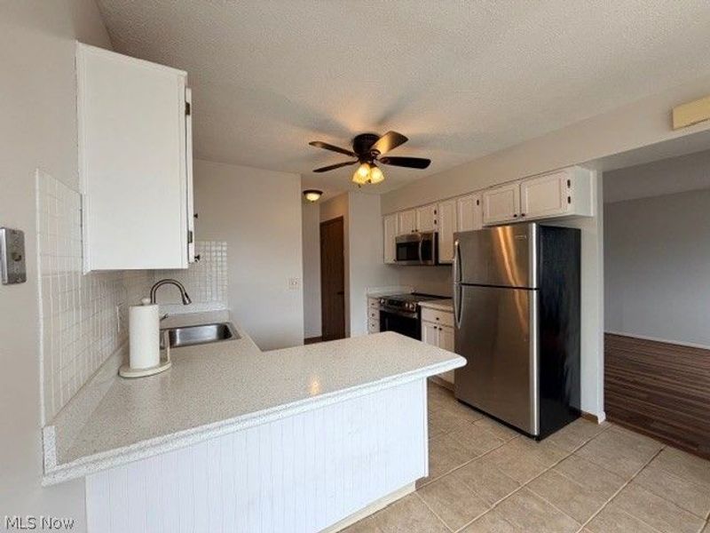 1480 Cedarwood Drive, Unit F, Westlake, OH 44145 Photo 7