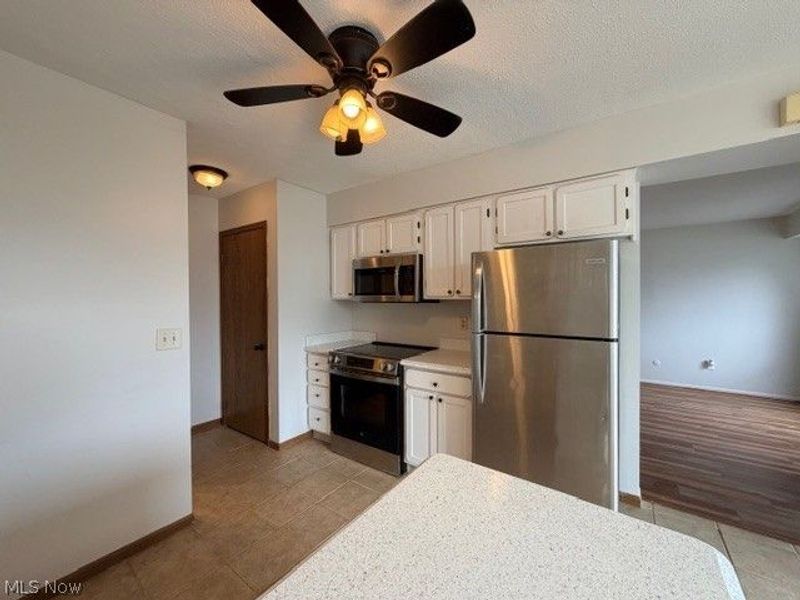 1480 Cedarwood Drive, Unit F, Westlake, OH 44145 Photo 8