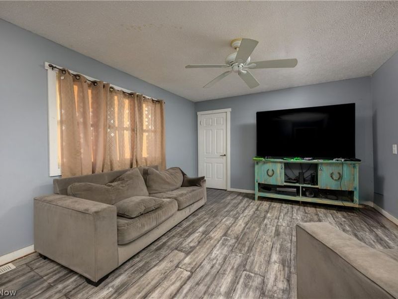 8200 Cutler Road SW, Sherrodsville, OH 44675 Photo 12