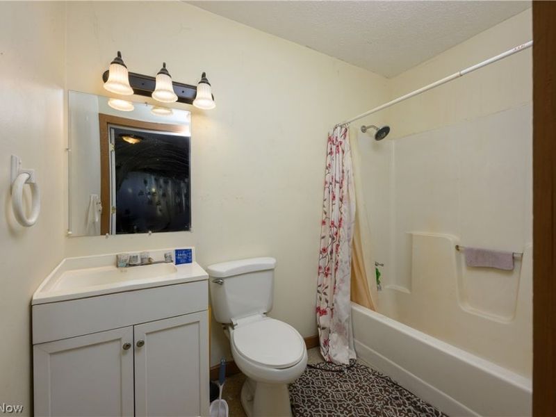 8200 Cutler Road SW, Sherrodsville, OH 44675 Photo 20