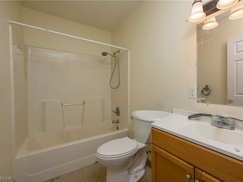 8200 Cutler Road SW, Sherrodsville, OH 44675 Photo 22