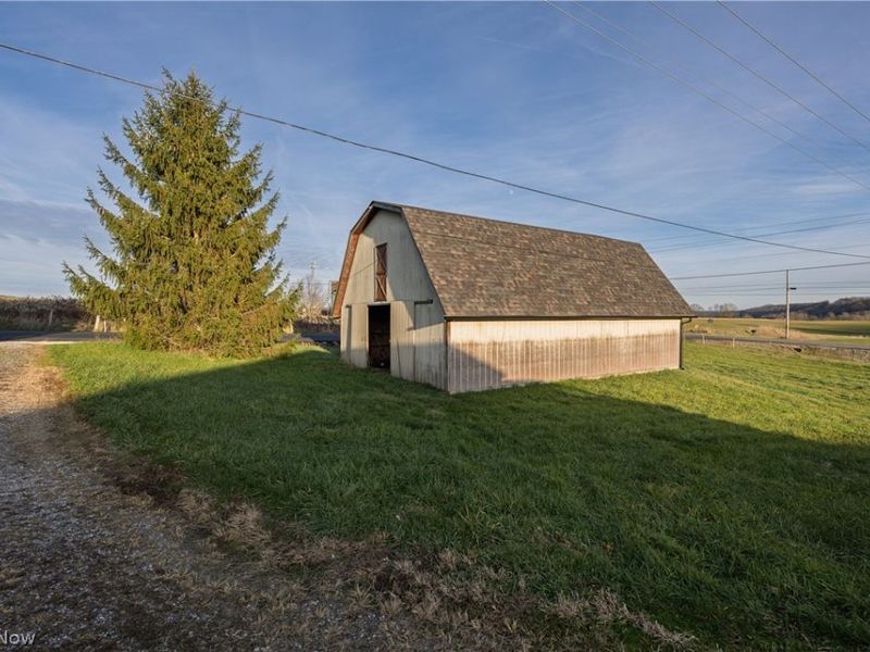 8200 Cutler Road SW, Sherrodsville, OH 44675 Photo 5