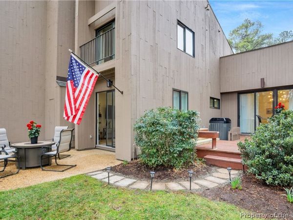 112 Harrops Glen, Williamsburg, VA 23185