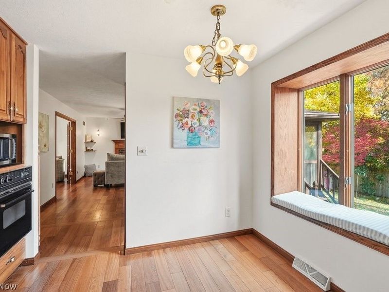 951 S Azalea Boulevard, Barberton, OH 44203 Photo 24