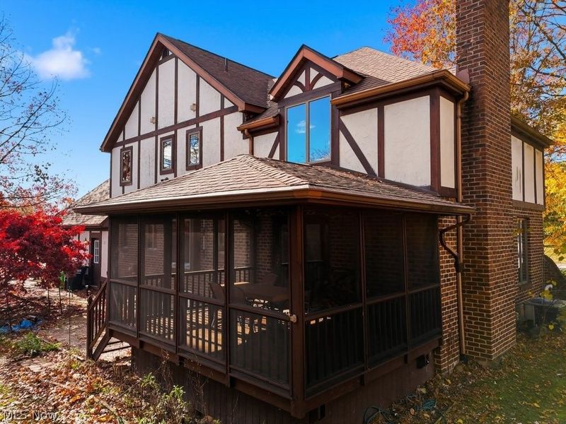 951 S Azalea Boulevard, Barberton, OH 44203 Photo 4