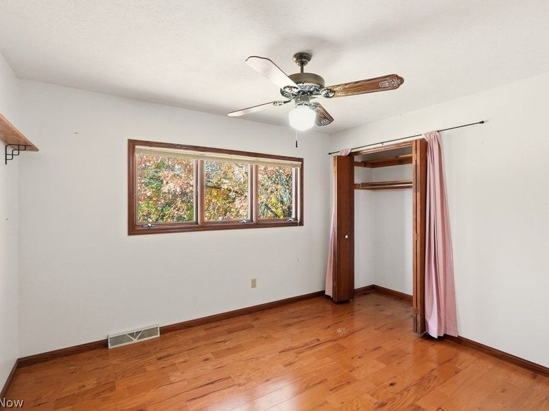 951 S Azalea Boulevard, Barberton, OH 44203 Photo 45