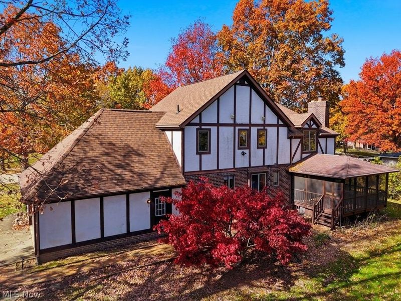 951 S Azalea Boulevard, Barberton, OH 44203 Photo 5