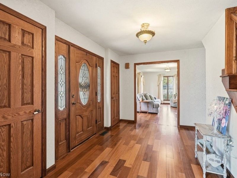 951 S Azalea Boulevard, Barberton, OH 44203 Photo 7