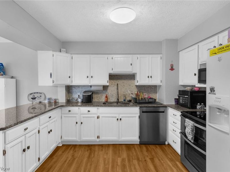 5950 Mount Everett Road, Hubbard, OH 44425 Photo 8