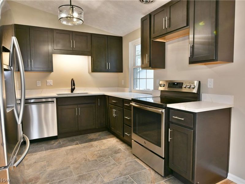 5038 Jonathan Lane NW, Warren, OH 44483 Photo 18