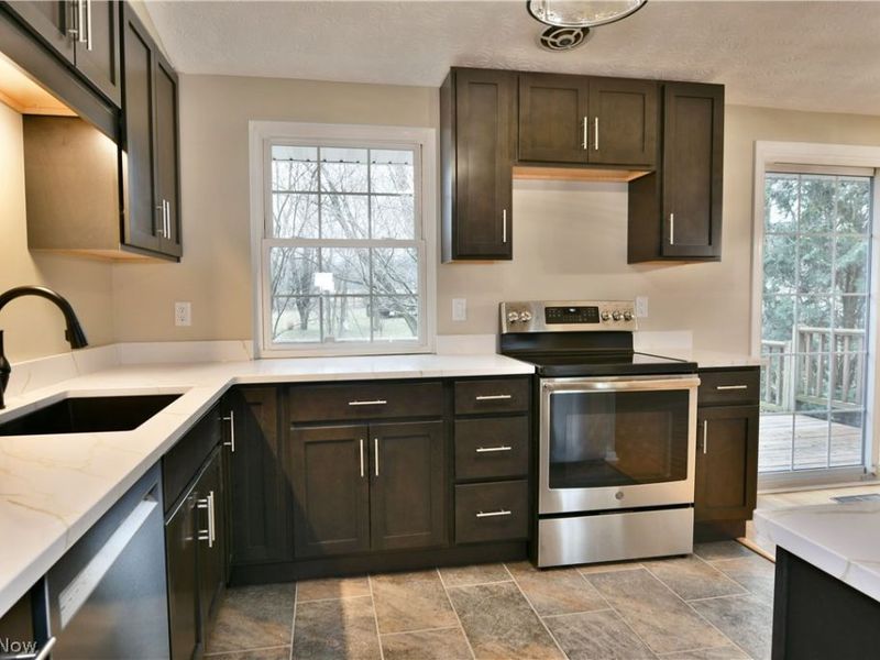 5038 Jonathan Lane NW, Warren, OH 44483 Photo 19