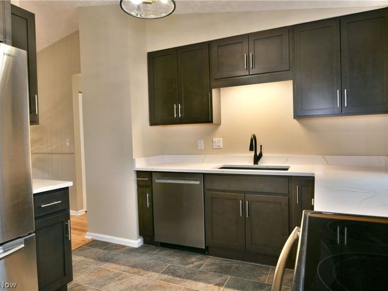 5038 Jonathan Lane NW, Warren, OH 44483 Photo 20