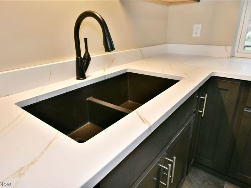 5038 Jonathan Lane NW, Warren, OH 44483 Photo 21