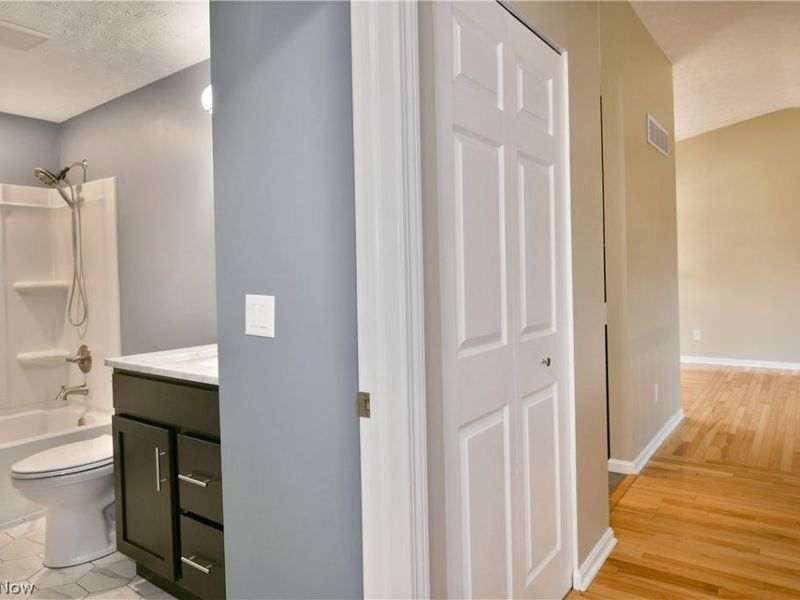 5038 Jonathan Lane NW, Warren, OH 44483 Photo 22