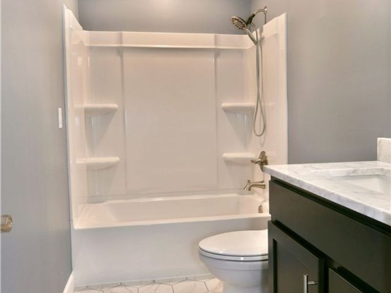 5038 Jonathan Lane NW, Warren, OH 44483 Photo 23