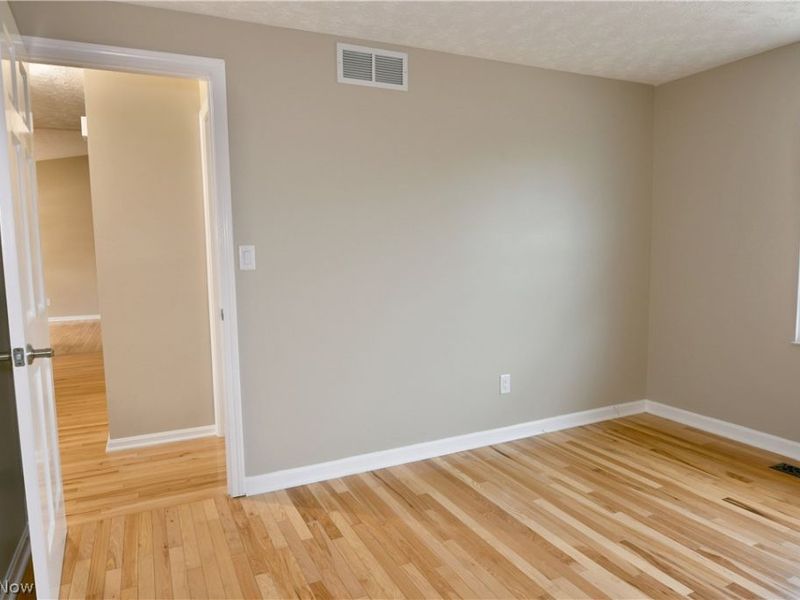 5038 Jonathan Lane NW, Warren, OH 44483 Photo 36