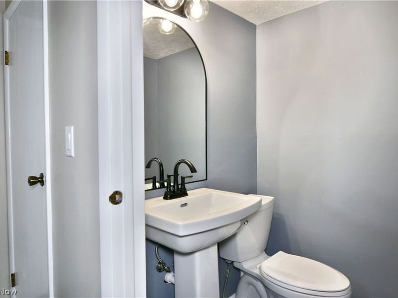 5038 Jonathan Lane NW, Warren, OH 44483 Photo 43