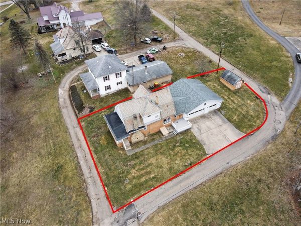 61 City View Drive , Sherrodsville, OH 44675