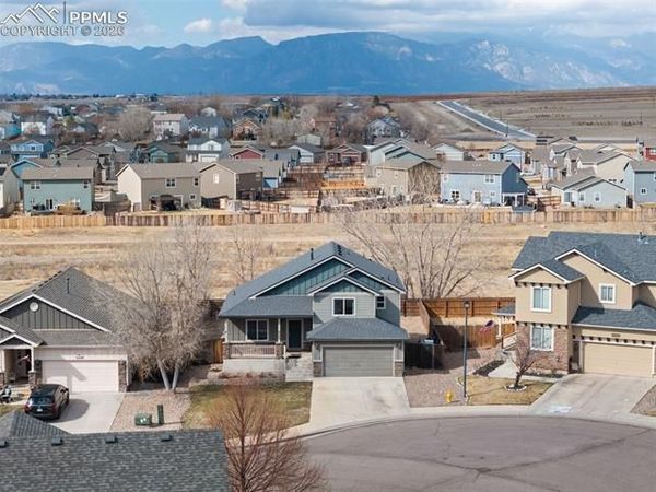 6302 Bearcat Loop, Colorado Springs, CO 80925