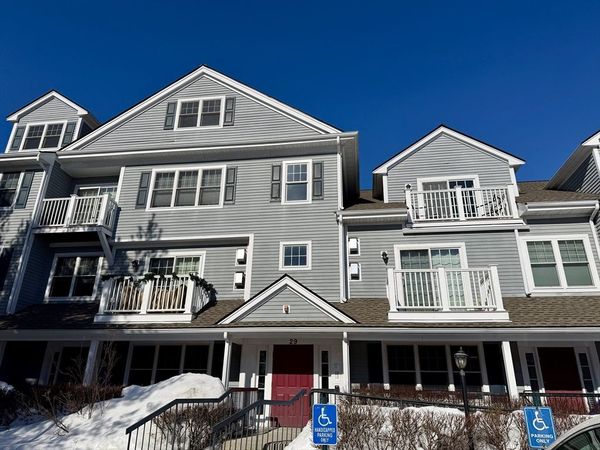 29 Maple St, Unit H, Canton, MA 02021