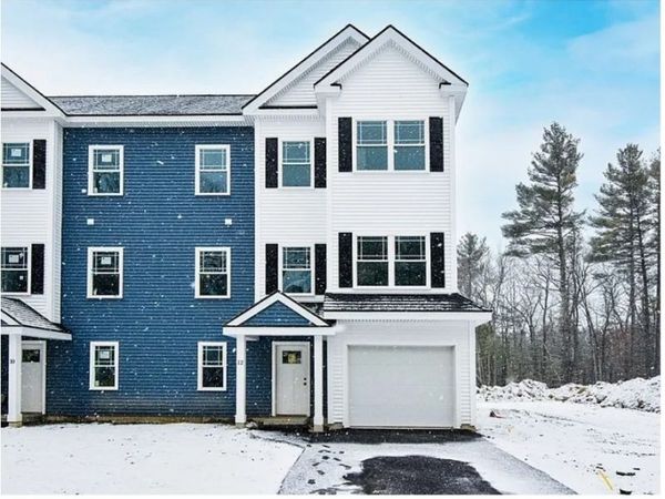 8 Jackson Rd, Unit 8, Chelmsford, MA 01863