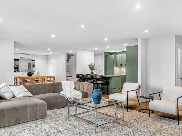 935 Washington St, Unit 8, Newton, MA 02460